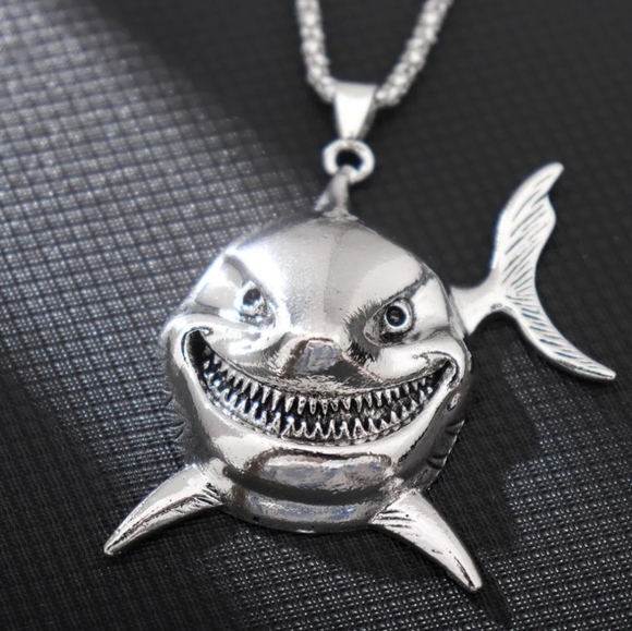 New! MEN'S Silver Plated Great White Shark Pendant Necklace. - Picture 2 of 6
